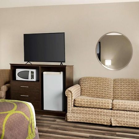 Hotel Super 8 By Wyndham Sarnia On Exteriér fotografie
