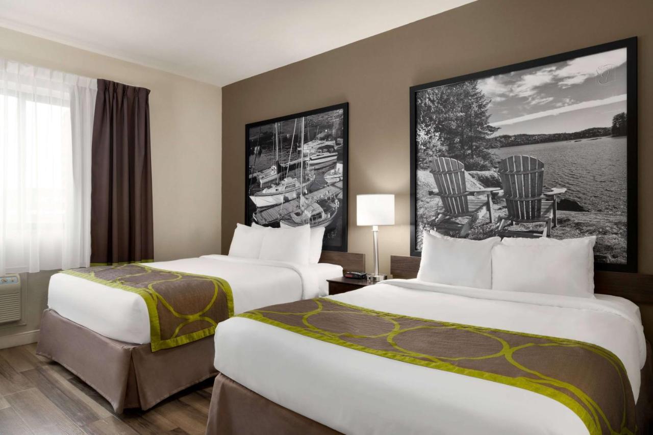 Hotel Super 8 By Wyndham Sarnia On Exteriér fotografie